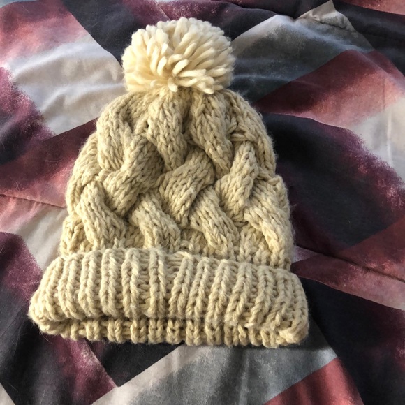 Beanie - Picture 1 of 2